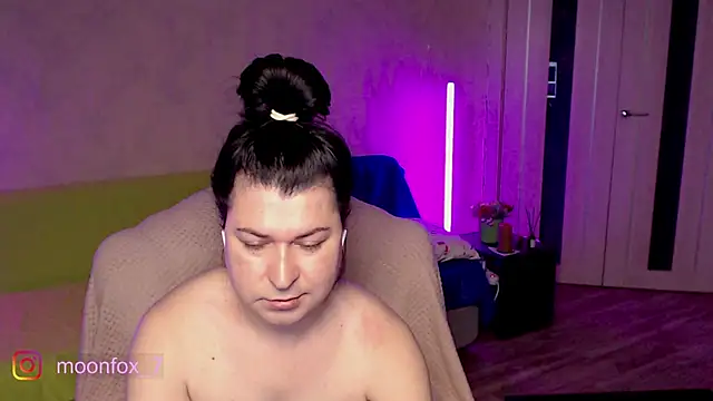 Snapshot of micromouse_mo chatting on 03/04/26, 01:33 micromouse mo online show from 03/04/26, 01:33