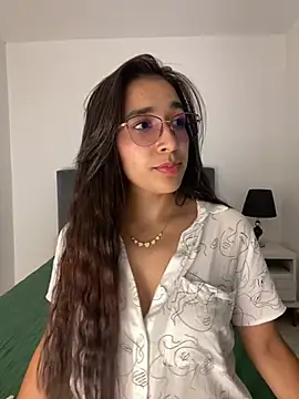 Snapshot of SabrinaEvanss_ chatting on 05/09/26, 08:36 SabrinaEvanss online show from 05/09/26, 08:36