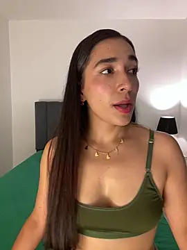 Snapshot of SabrinaEvanss_ chatting on 05/15/26, 06:48 SabrinaEvanss online show from 05/15/26, 06:48