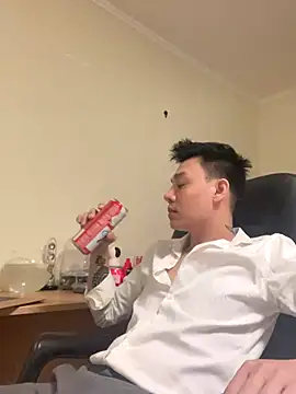 latava online show from 10/09/25, 04:38