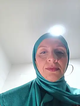 Snapshot of Aafsha_ chatting on 07/05/26, 12:12 Aafsha online show from 07/05/26, 12:12