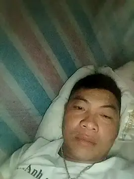 Snapshot of -CHOI-83 chatting on 10/04/25, 11:58 -CHOI-83 online show from 10/04/25, 11:58