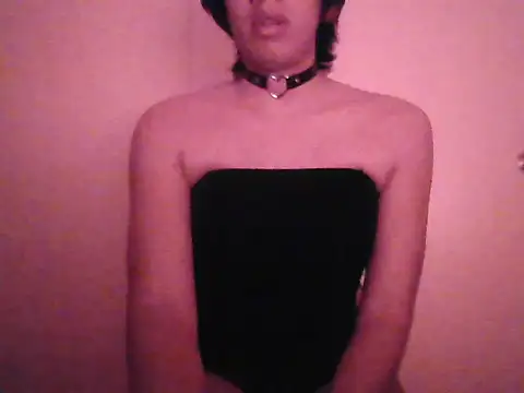 Snapshot of Sunny_Pebble chatting on 10/16/25, 03:29 Sunny Pebble online show from 10/16/25, 03:29