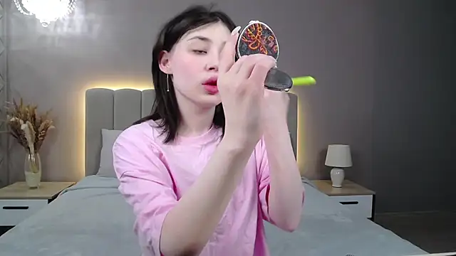 DianaMello online show from 12/19/25, 06:31