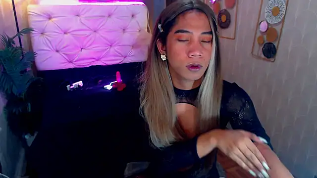 Ursweet nathaliee online show from 10/13/25, 12:10