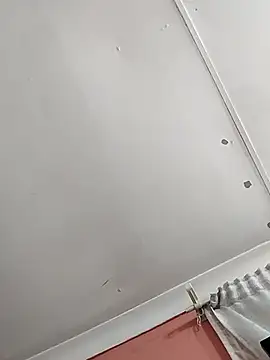 BlackBerry 06 online show from 12/14/25, 09:36