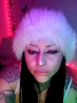 Snapshot of Skarletk chatting on 10/16/25, 09:10 Skarletk online show from 10/16/25, 09:10