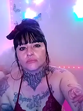 Snapshot of Skarletk chatting on 10/17/25, 11:13 Skarletk online show from 10/17/25, 11:13