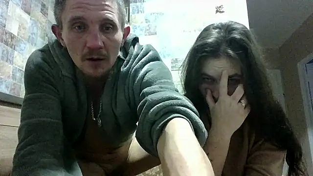 Snapshot of Twolatte1520 chatting on 02/06/26, 10:35 Twolatte1520 online show from 02/06/26, 10:35