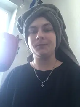 Snapshot of Twolatte1520 chatting on 02/19/26, 12:01 Twolatte1520 online show from 02/19/26, 12:01