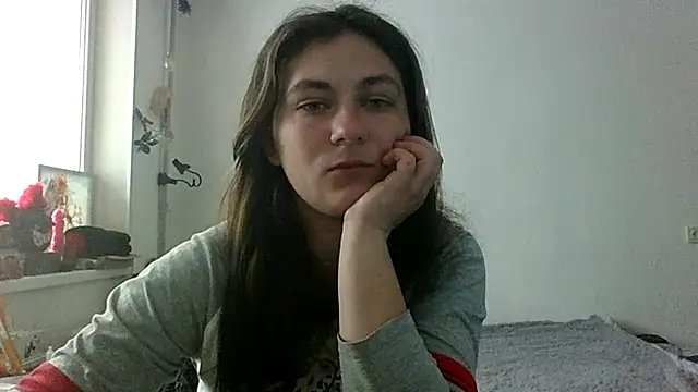 Snapshot of Twolatte1520 chatting on 06/04/26, 08:31 Twolatte1520 online show from 06/04/26, 08:31