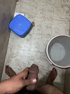 Snapshot of kartik_12098 chatting on 10/03/25, 08:28 kartik 12098 online show from 10/03/25, 08:28