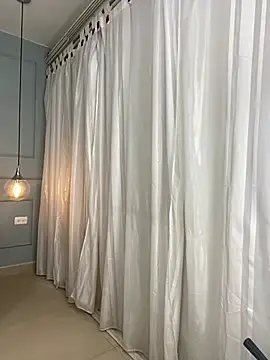 Rose monroee online show from 02/07/26, 07:39