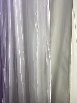 Rose monroee online show from 04/05/26, 07:33