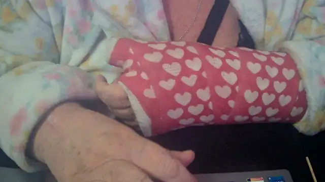 Playful MILF Demi online show from 11/16/25, 06:24