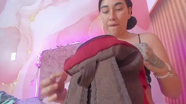 Malory  Jones online show from 01/07/26, 06:54