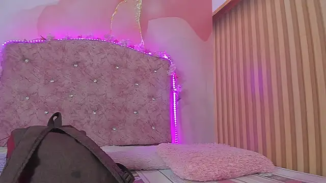 Malory  Jones online show from 01/08/26, 06:43