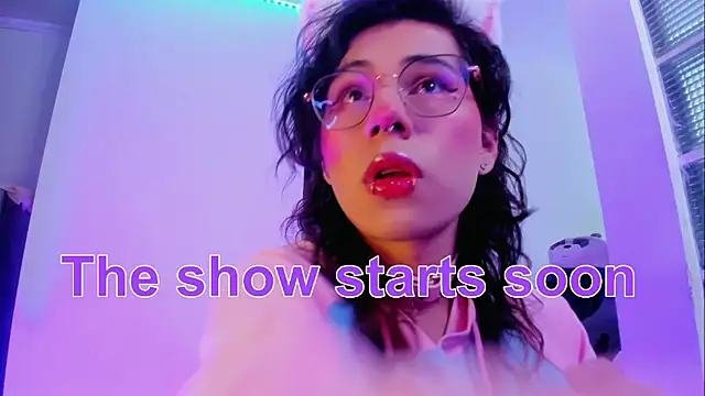 Snapshot of Sweet-SharoKitty chatting on 01/17/26, 06:44 Sweet-SharoKitty online show from 01/17/26, 06:44