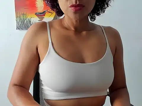 Seductress Malia online show from 10/27/25, 01:04