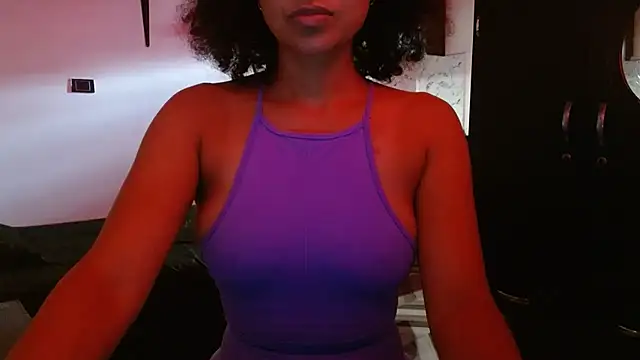 Snapshot of Seductress_Malia chatting on 07/04/26, 06:03 Seductress Malia online show from 07/04/26, 06:03