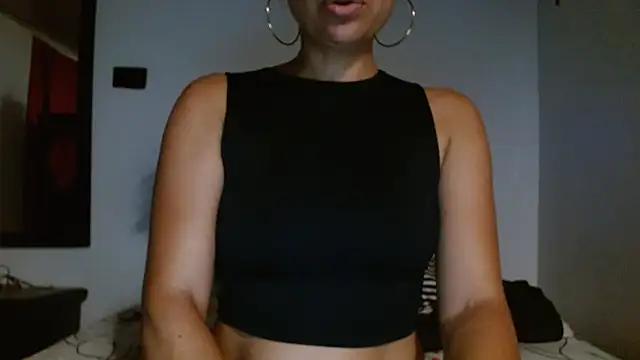 Snapshot of Seductress_Malia chatting on 07/10/26, 04:39 Seductress Malia online show from 07/10/26, 04:39
