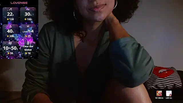 Snapshot of Seductress_Malia chatting on 07/14/26, 01:19 Seductress Malia online show from 07/14/26, 01:19