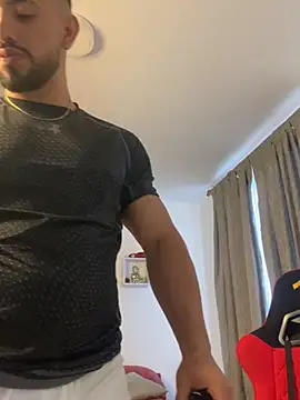 Ezzio Scolaro online show from 01/17/26, 08:01