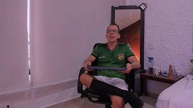  axelking  online show from 12/15/25, 11:25