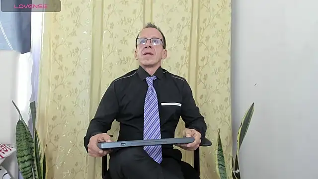  axelking  online show from 05/26/26, 11:50