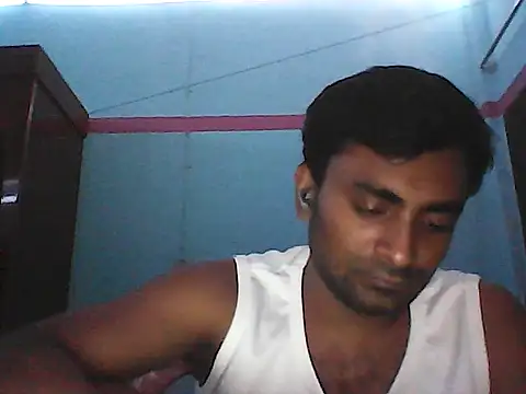 Snapshot of mfrboss1 chatting on 07/14/26, 07:41 mfrboss1 online show from 07/14/26, 07:41
