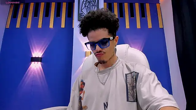 imsammytop online show from 11/16/25, 01:49