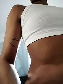 Helenoir online show from 03/01/26, 12:40