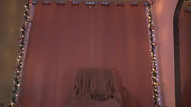  issy online show from 12/19/25, 06:42