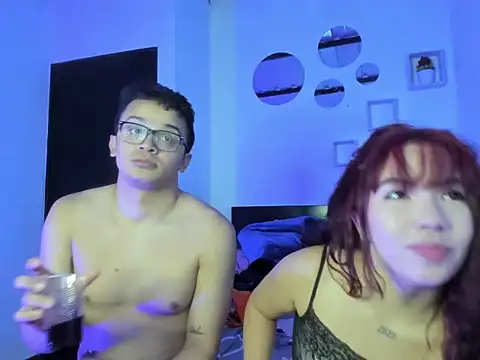 Snapshot of Danniel19 chatting on 11/18/25, 12:38 Danniel19 online show from 11/18/25, 12:38