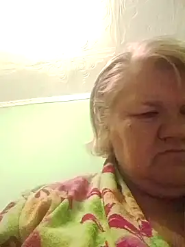 LusiyaGold5 online show from 11/28/25, 10:12