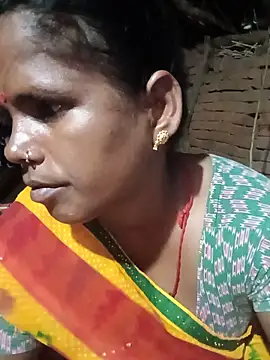 Snapshot of Janvi_tv chatting on 10/07/25, 01:52 Janvi tv online show from 10/07/25, 01:52