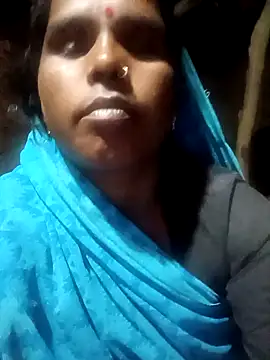 Snapshot of Janvi_tv chatting on 10/20/25, 04:18 Janvi tv online show from 10/20/25, 04:18