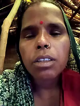 Snapshot of Janvi_tv chatting on 10/28/25, 02:26 Janvi tv online show from 10/28/25, 02:26