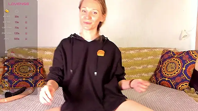 Amalia Mio online show from 10/19/25, 08:04