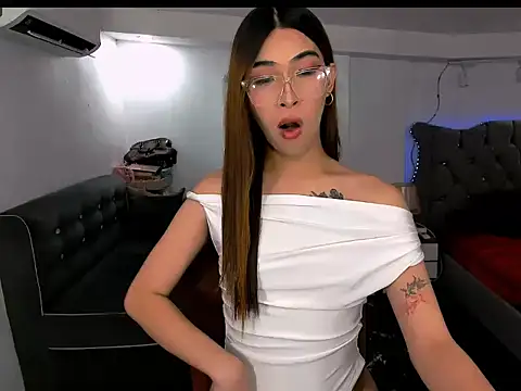 Yourdreamgoddess online show from 06/20/26, 04:37