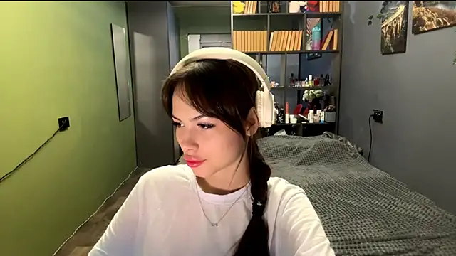 MysticAlisa online show from 10/17/25, 10:07