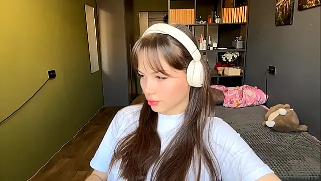 MysticAlisa online show from 12/02/25, 06:08