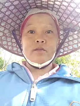 sumaybae online show from 10/13/25, 02:11