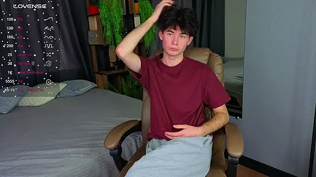 Cute Mike online show from 10/16/25, 08:04