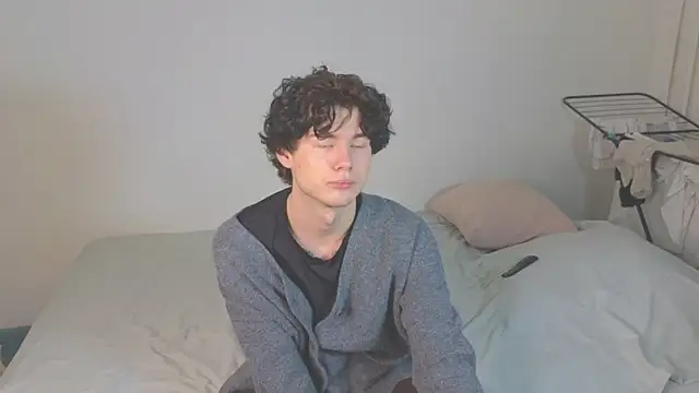 Cute Mike online show from 02/05/26, 09:36