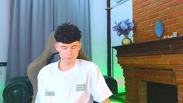 Cute Mike online show from 02/17/26, 12:45