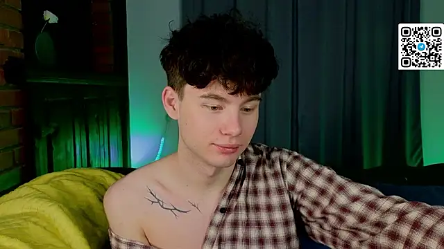 Cute Mike online show from 03/17/26, 06:33