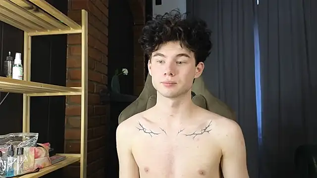 Cute Mike online show from 04/24/26, 08:28