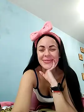 Stefaniyaxq online show from 11/10/25, 10:14