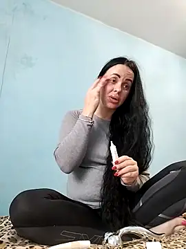 Stefaniyaxq online show from 11/24/25, 10:15